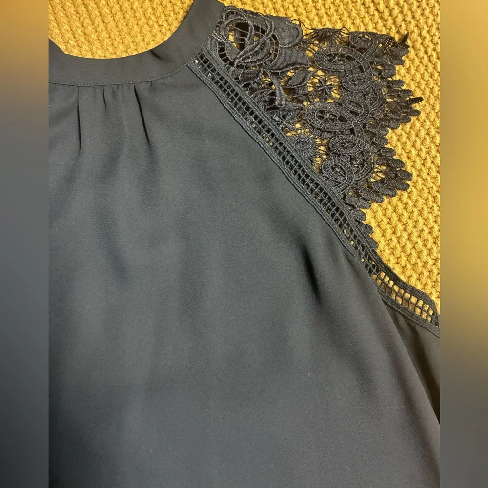 EXPRESS | Black Lace Accent Women's Blouse - Picture 6 of 7
